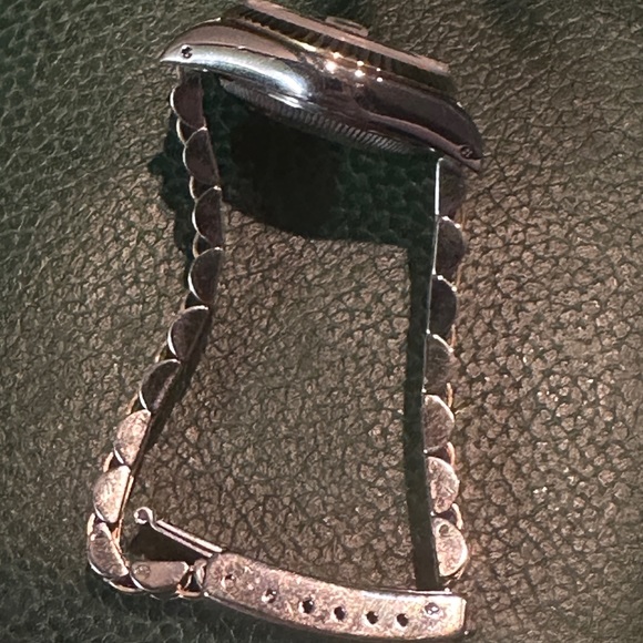 Rolex Datejust 26mm, 18KT Gold & Stainless Steel, Authentic & Rolex Guarantee! - Picture 10 of 14